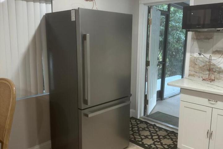 Roomy Recently Renovated Apt.
