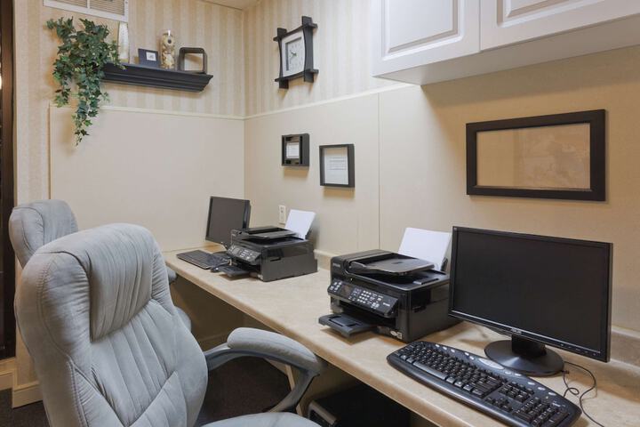 Business Center 35 of 36