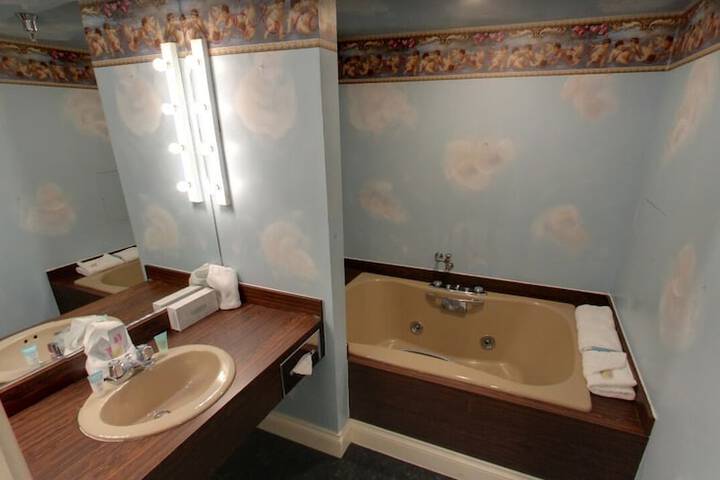 Room 20 of 26