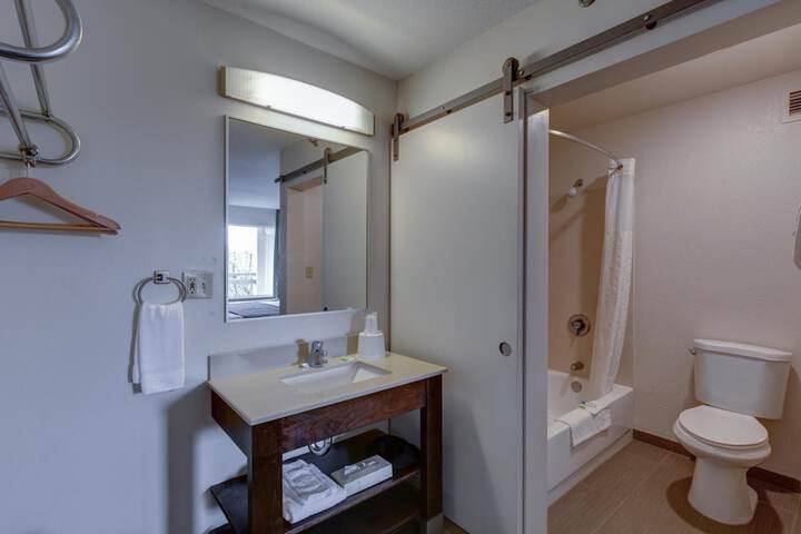 Room 21 of 29