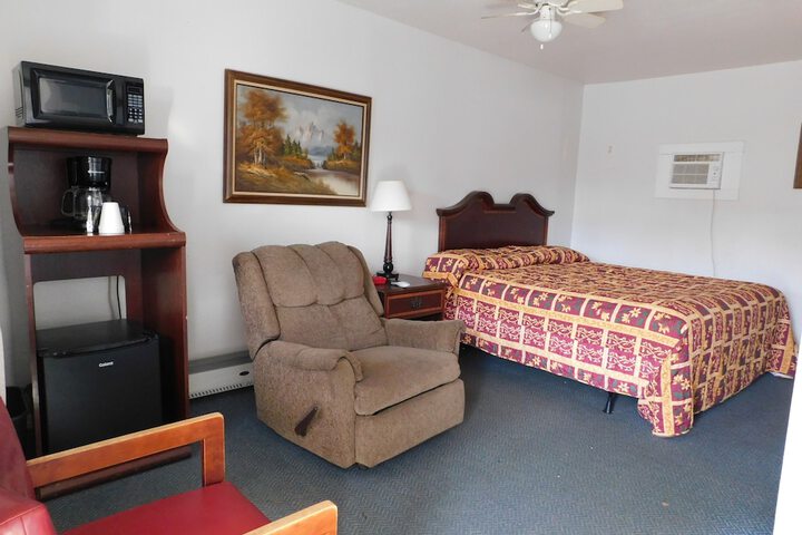Little Shamrock Motel A1