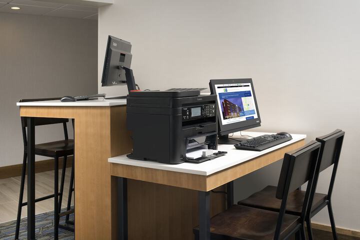 Business Center 20 of 21