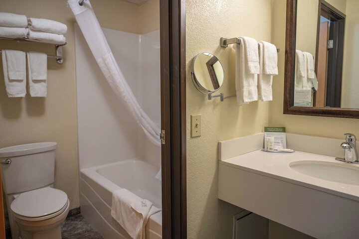 Room 12 of 26