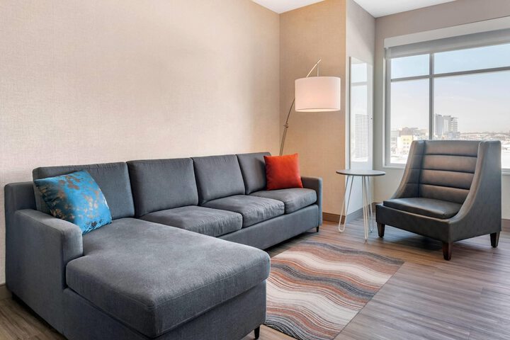 Cambria Hotel Bloomington Mall of America Minneapolis Airport