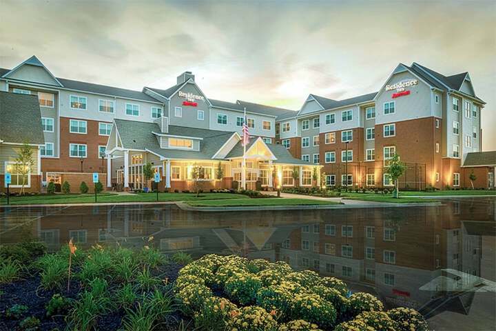 Hotel 2 of 77