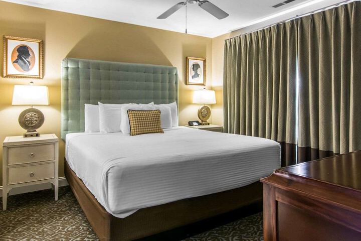 Room 21 of 56
