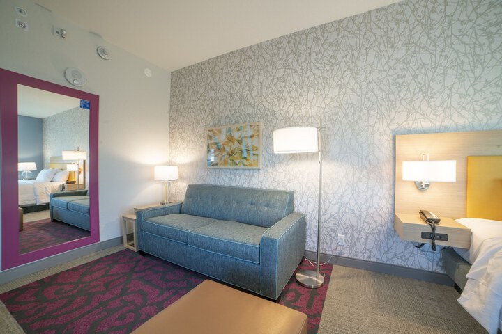 Room 17 of 43