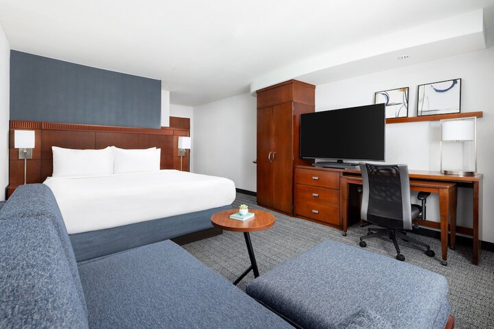 Room 31 of 69