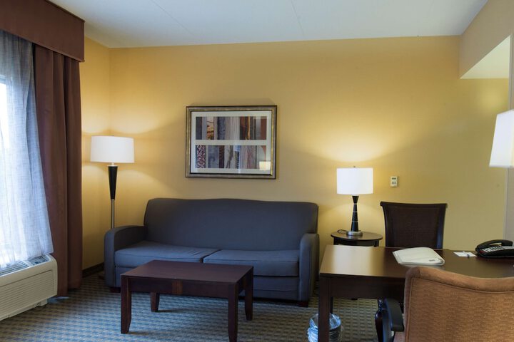 Room 17 of 31