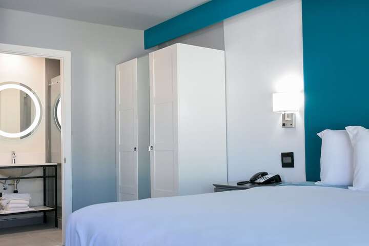 Room 28 of 58