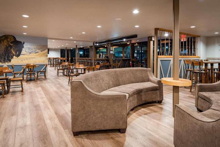 Best Western Plus Saddleback Inn & Conference Center