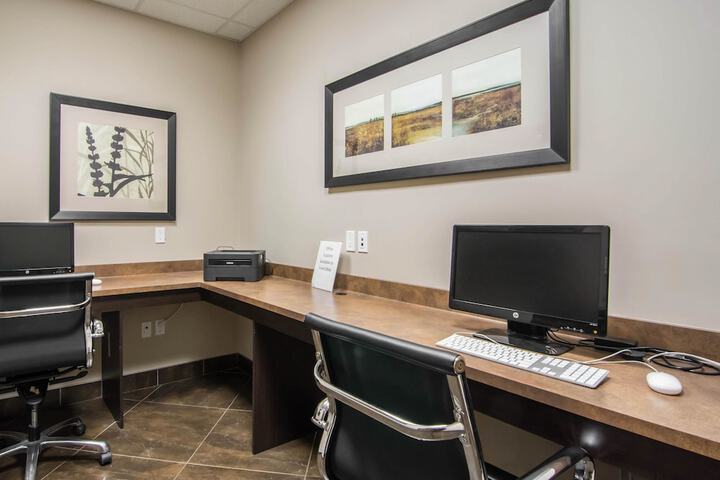 Business Center 33 of 33
