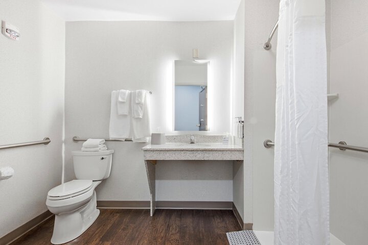 Holiday Inn Express & Suites Bethlehem Arpt-Allentown Area