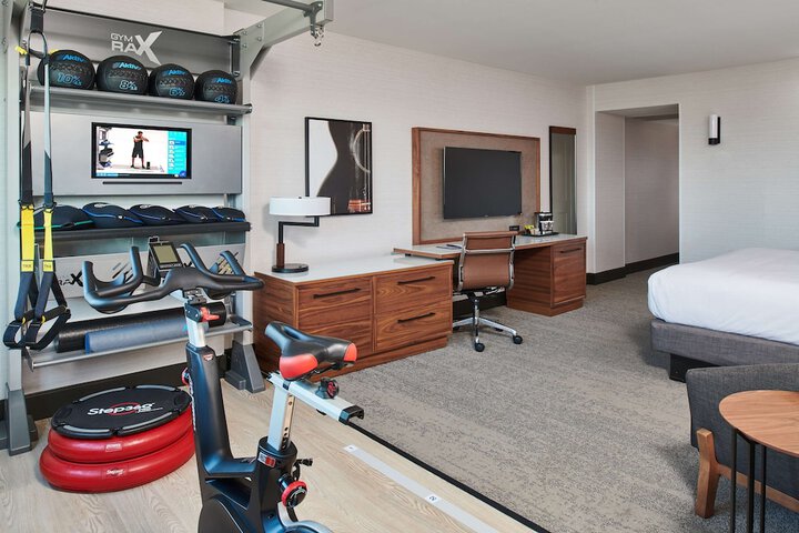 Room 13 of 64