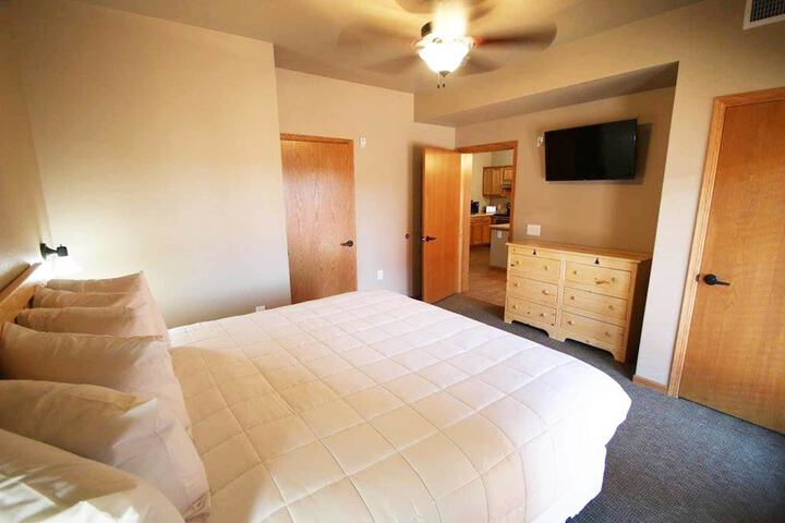 Room 10 of 21
