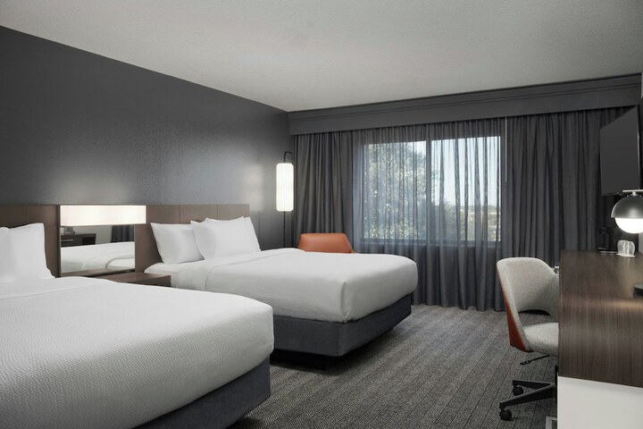 Courtyard by Marriott Lakeland