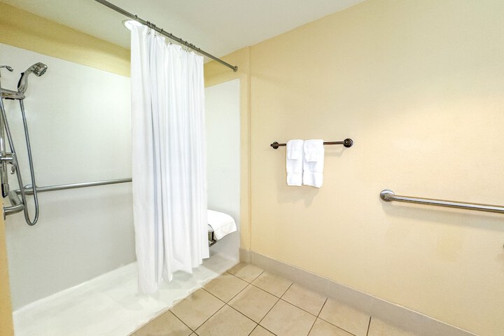 Room 29 of 75