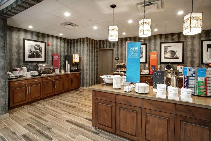 Hampton Inn & Suites Baltimore / Aberdeen