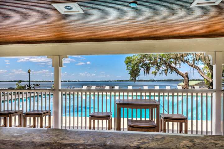 Lakeside Inn