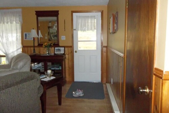 Gullivers Cove Oceanview Cottages
