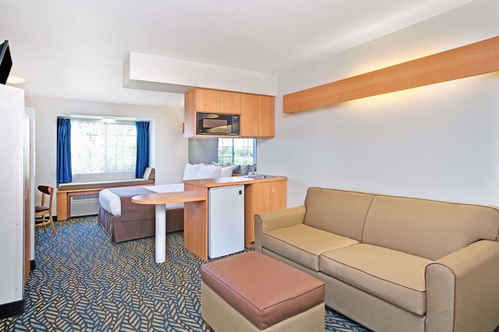 Microtel Inn & Suites by Wyndham Morgan Hill / San Jose Area