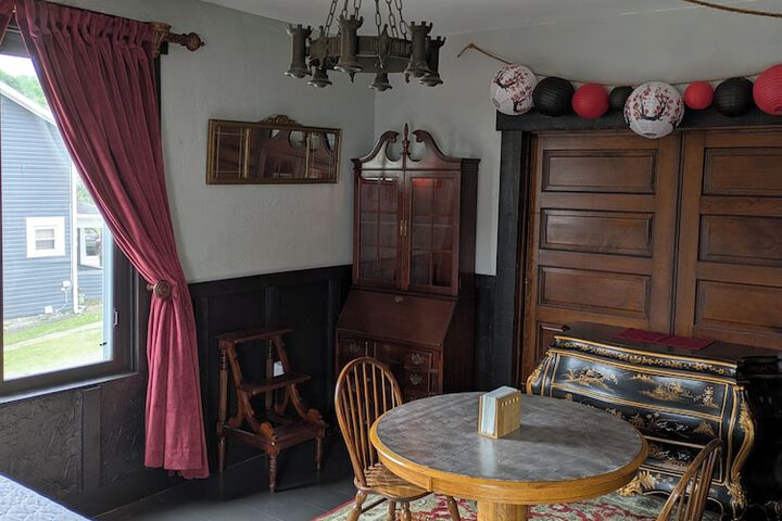 The Old Parsonage B & B