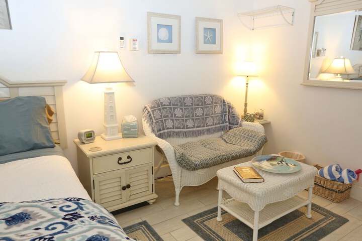 Room 32 of 51