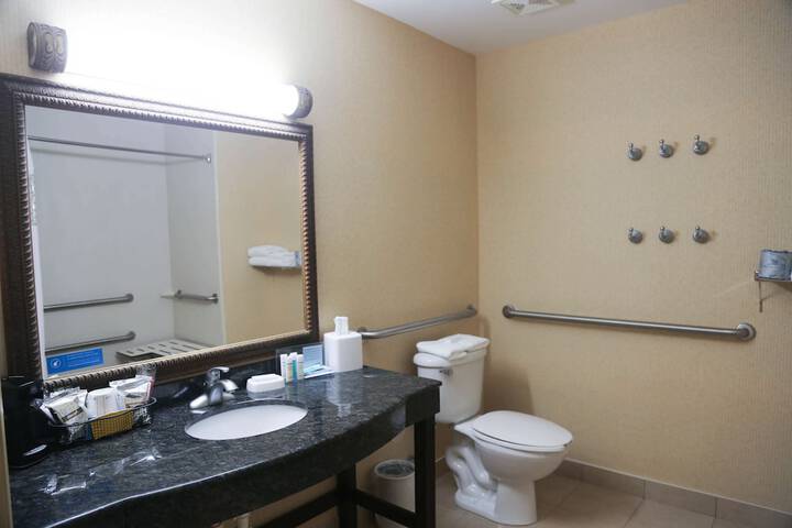 Room 9 of 44