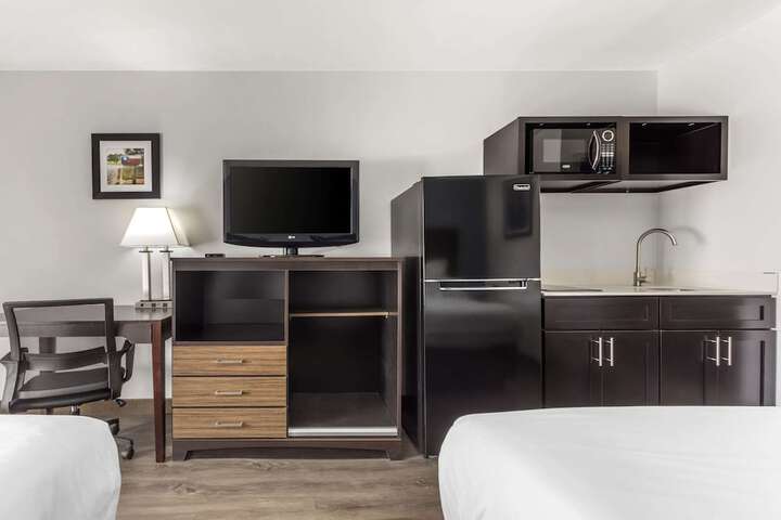 Room 25 of 29