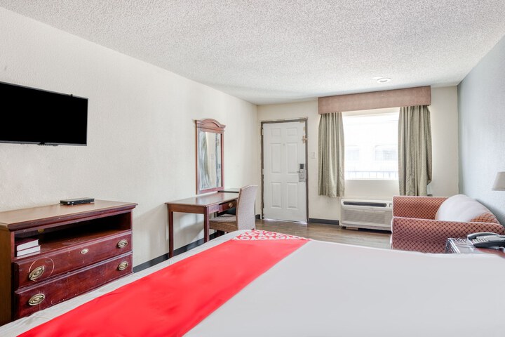 Room 22 of 38
