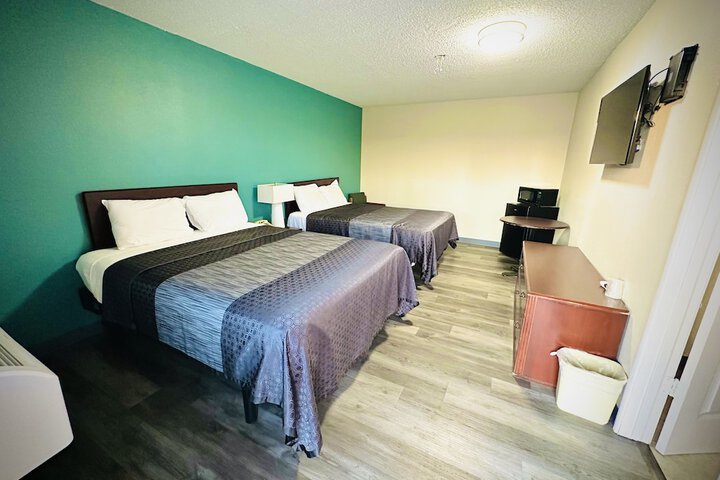 Room 3 of 6