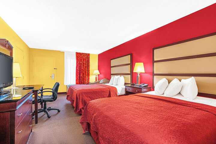Room 15 of 19