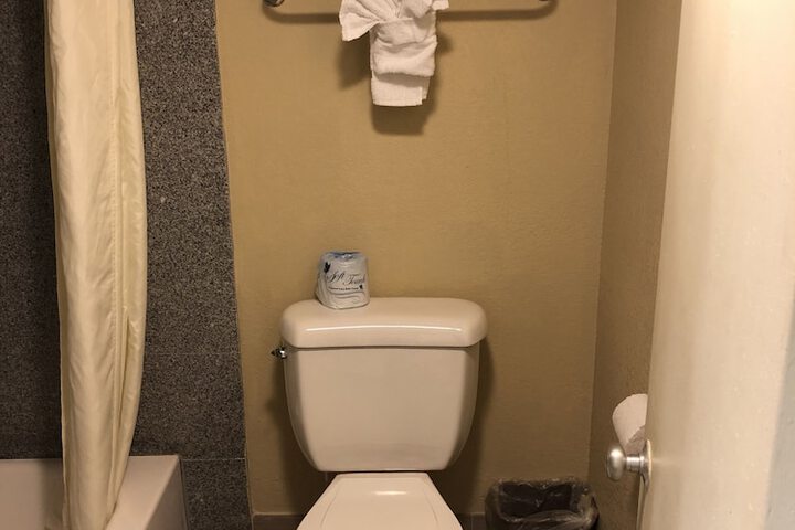 Room 12 of 31