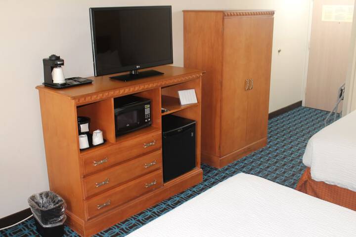 Room 30 of 104