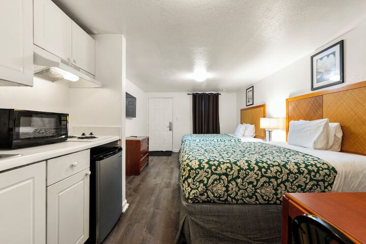 Room 40 of 70