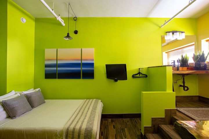 Room 37 of 54