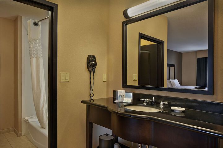 Room 31 of 51