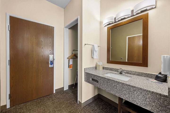 Room 51 of 72