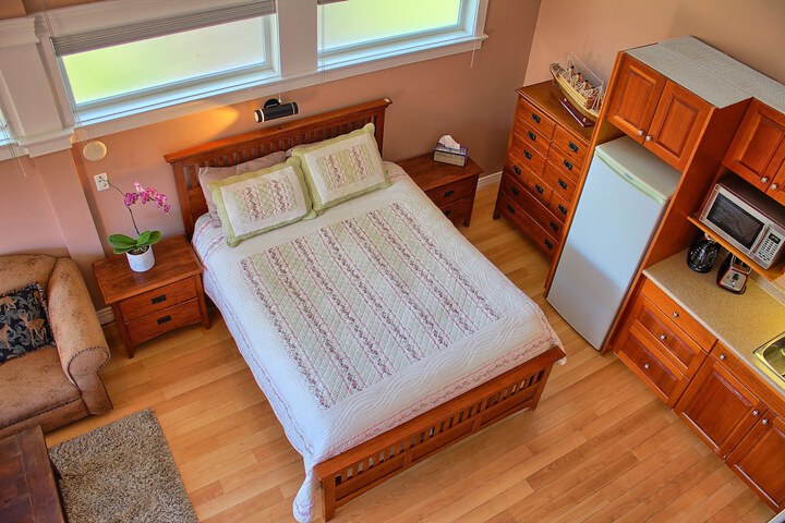 Room 65 of 89
