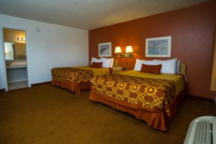 Room 21 of 27