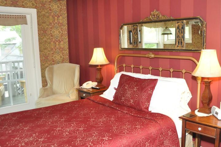 Room 12 of 42