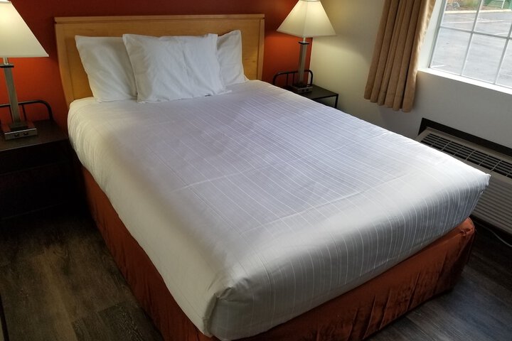Room 16 of 37