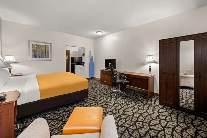 Room 18 of 31