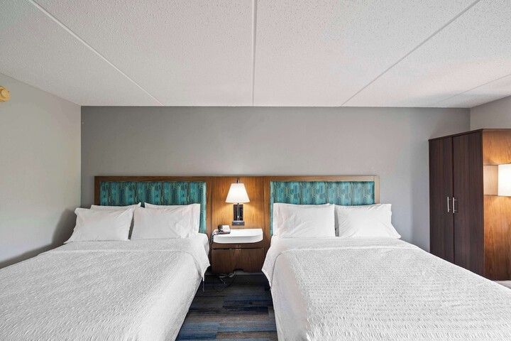 Room 34 of 79
