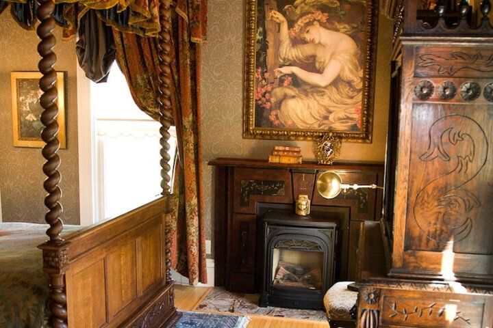 Room 12 of 48
