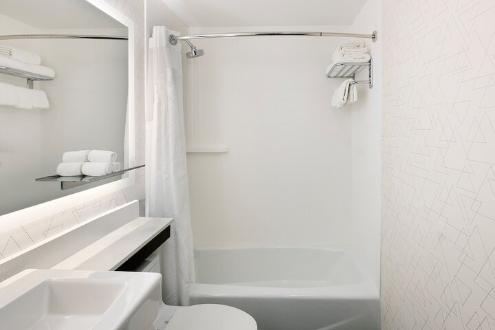 Room 14 of 54
