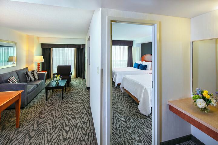 Room 34 of 69