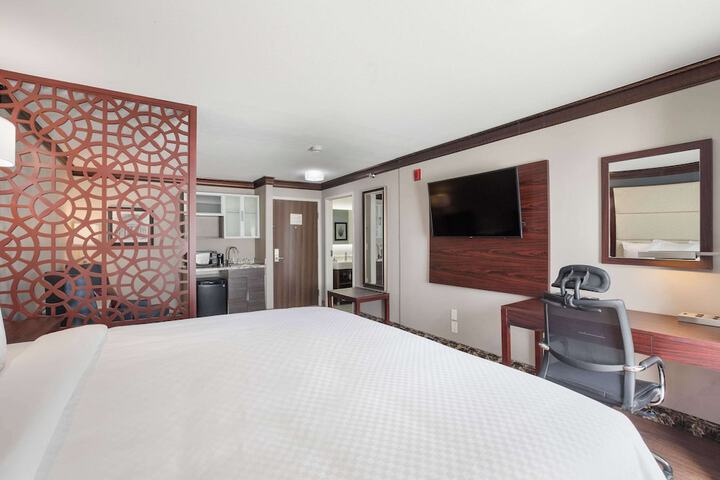 Room 18 of 75