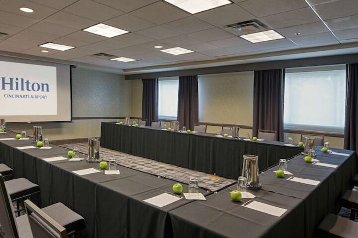 Hilton Cincinnati Airport