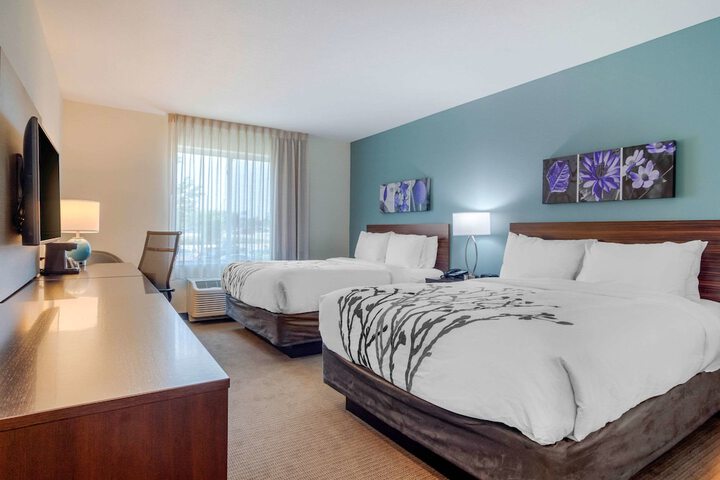 Room 15 of 27
